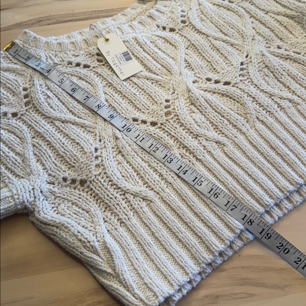 By Together NWT Cream Crochet Top Short Sleeve Crop Sweater L - Picture 5 of 7